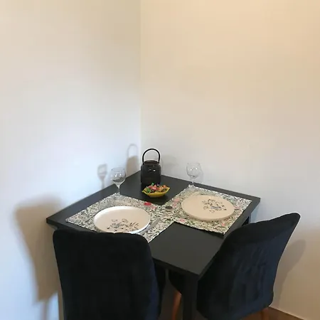 Pkt Delux Apartment